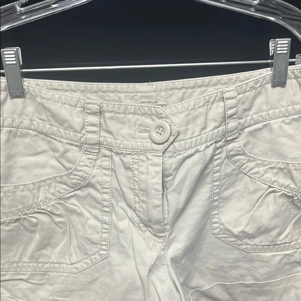 LOFT Women's Tan Cargo Shorts